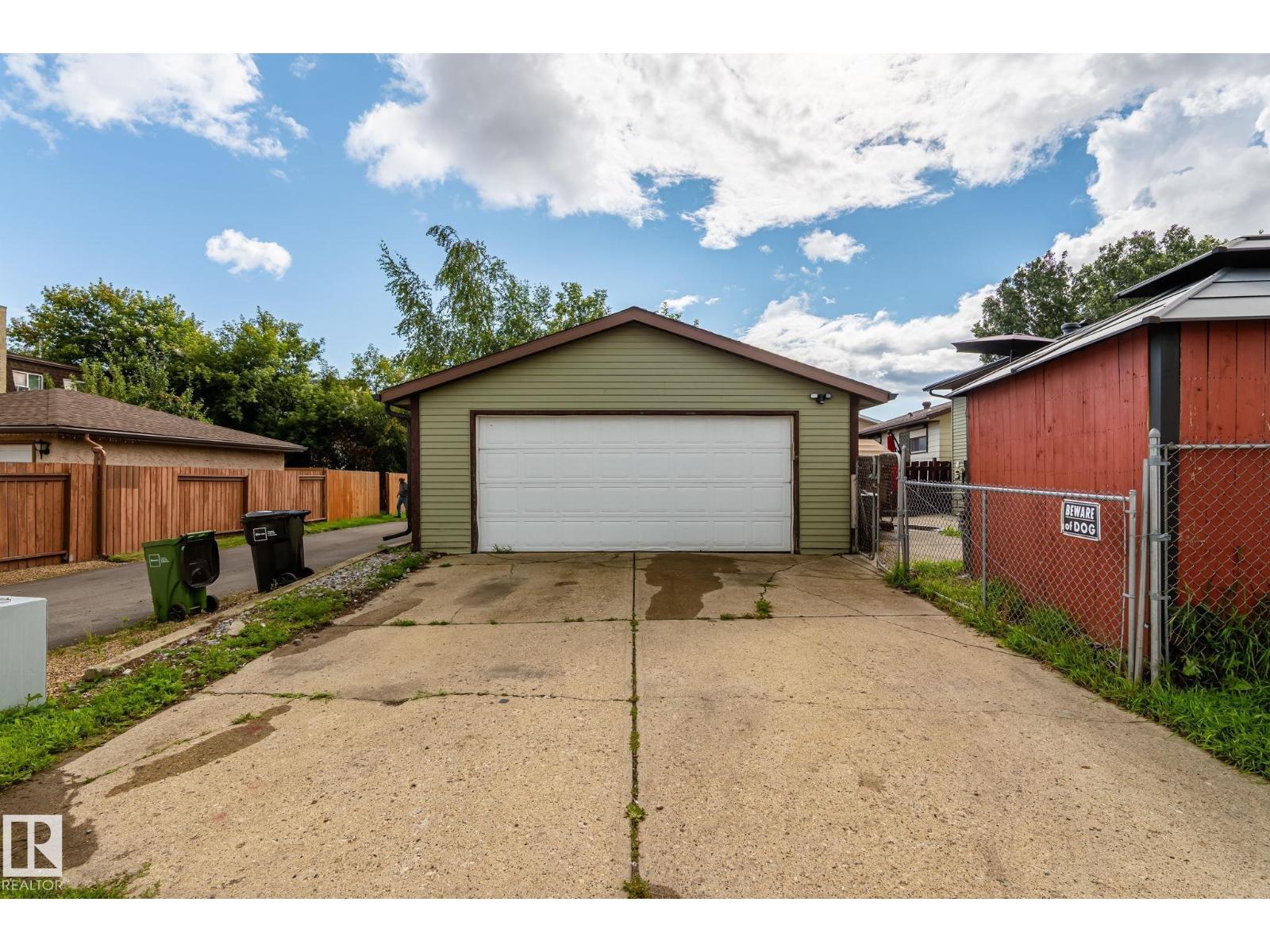 16351 119 ST NW - 24