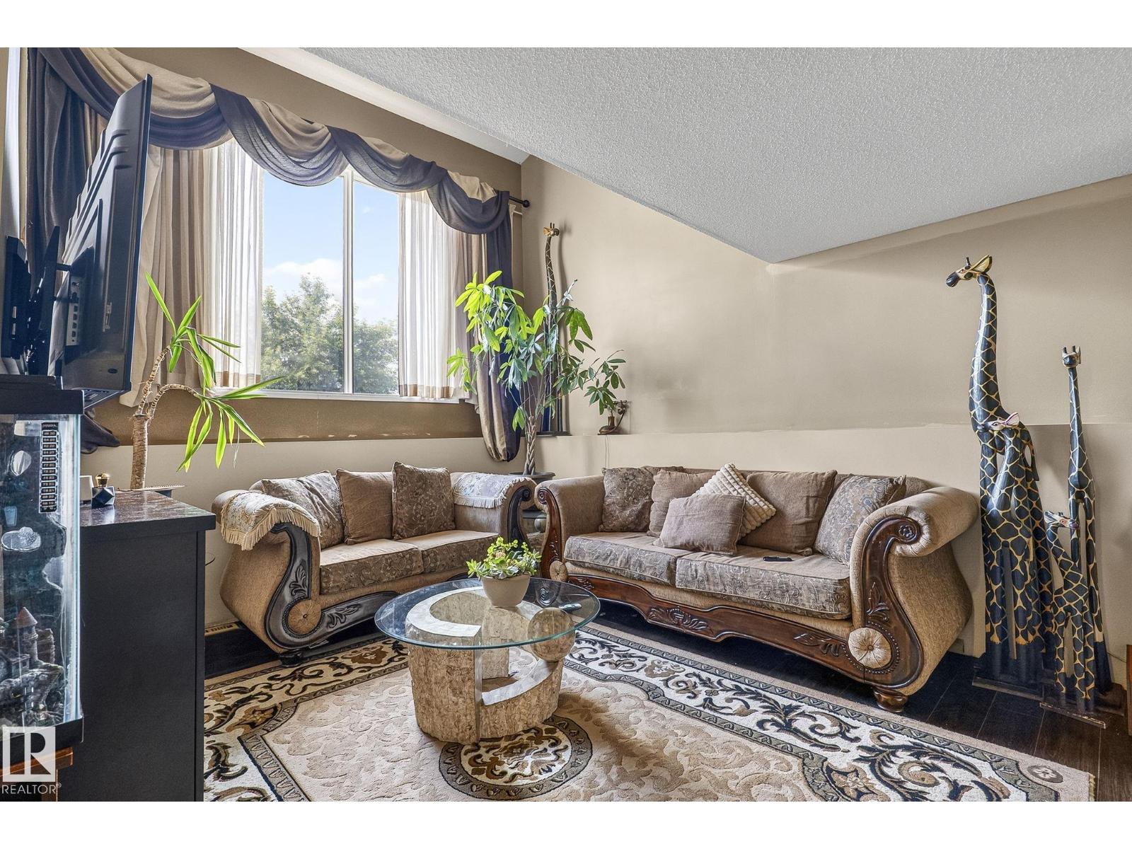 16351 119 ST NW - 7