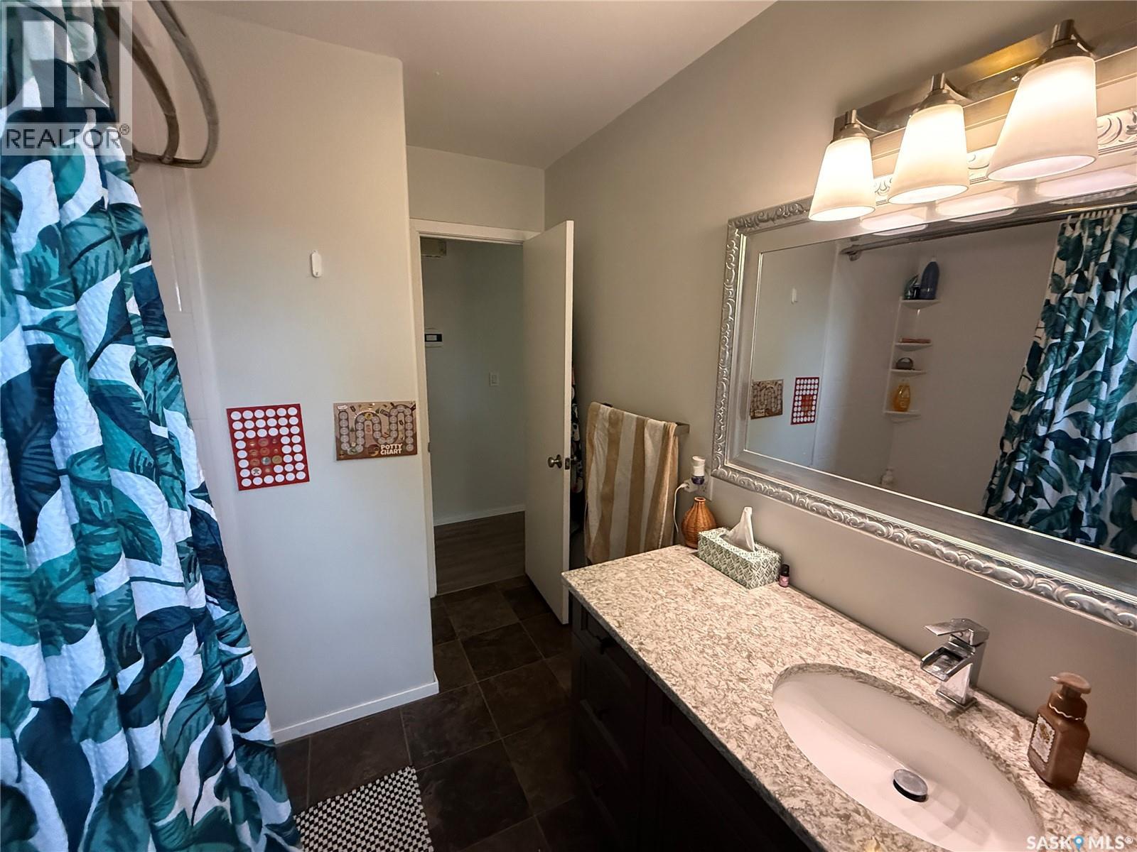 1141 Hartney AVENUE - 10
