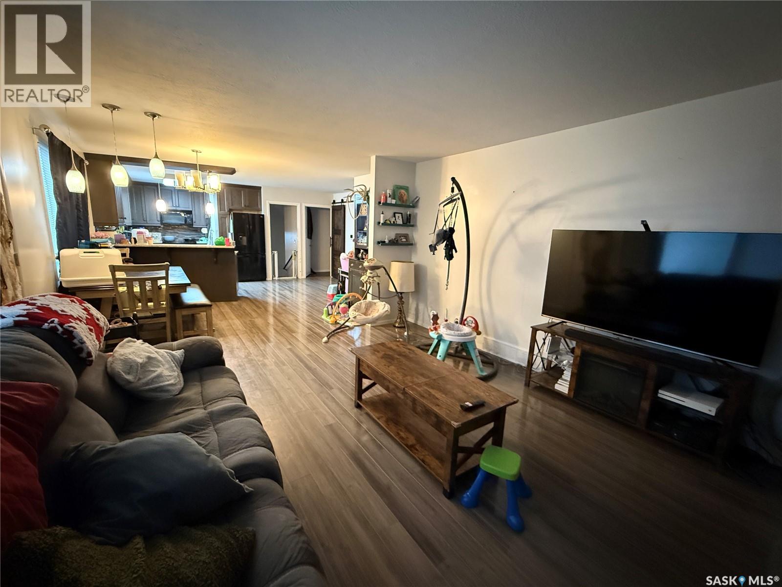 1141 Hartney AVENUE - Image 5
