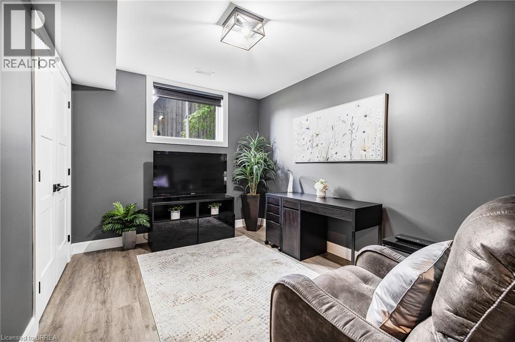 442 JAMES Street - 25