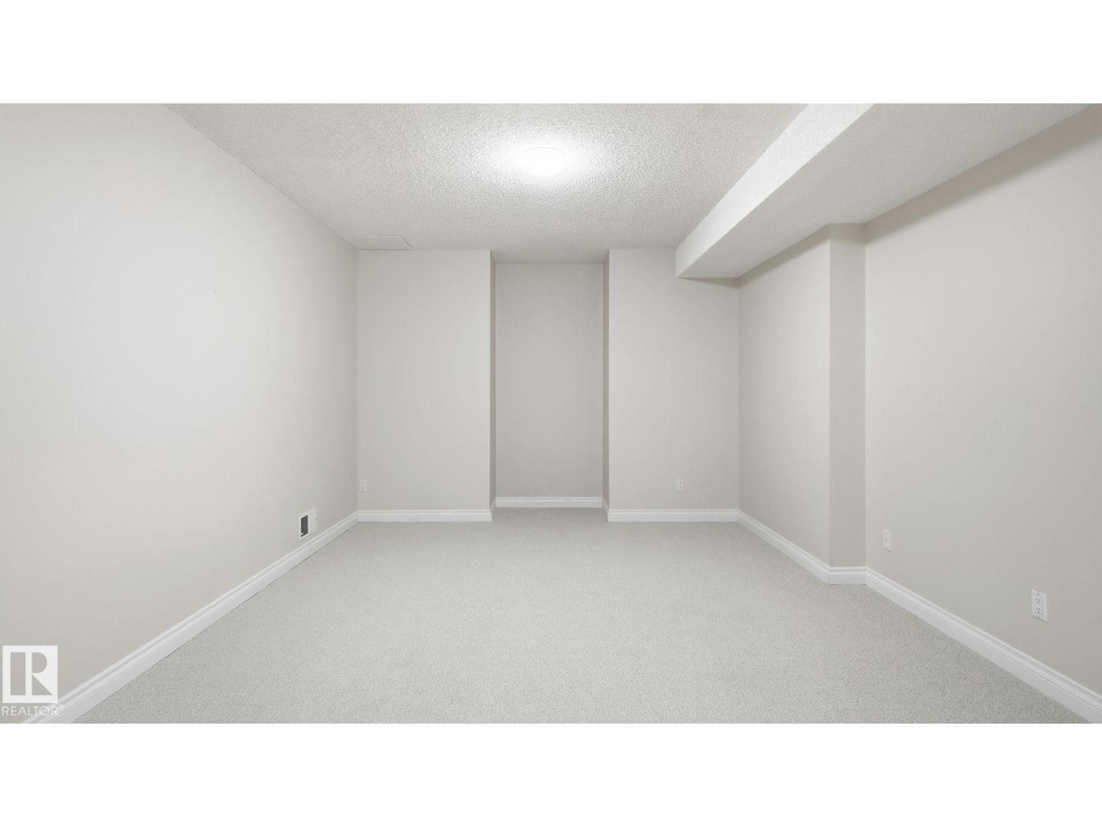 11568 15 AV NW - 41