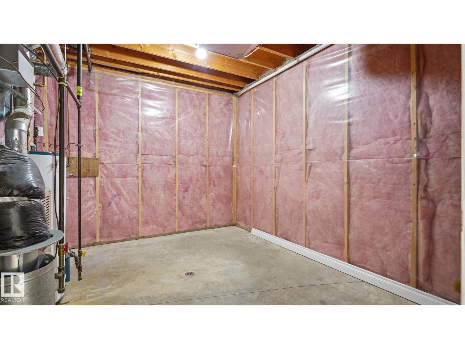 11568 15 AV NW - Image 50