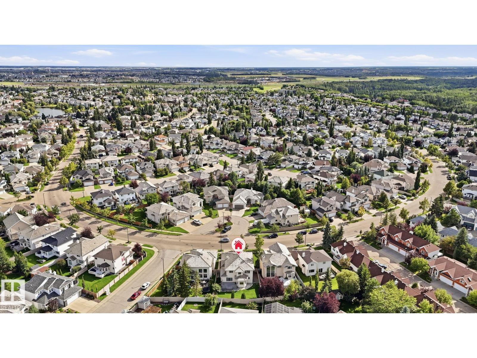 11568 15 AV NW - 62