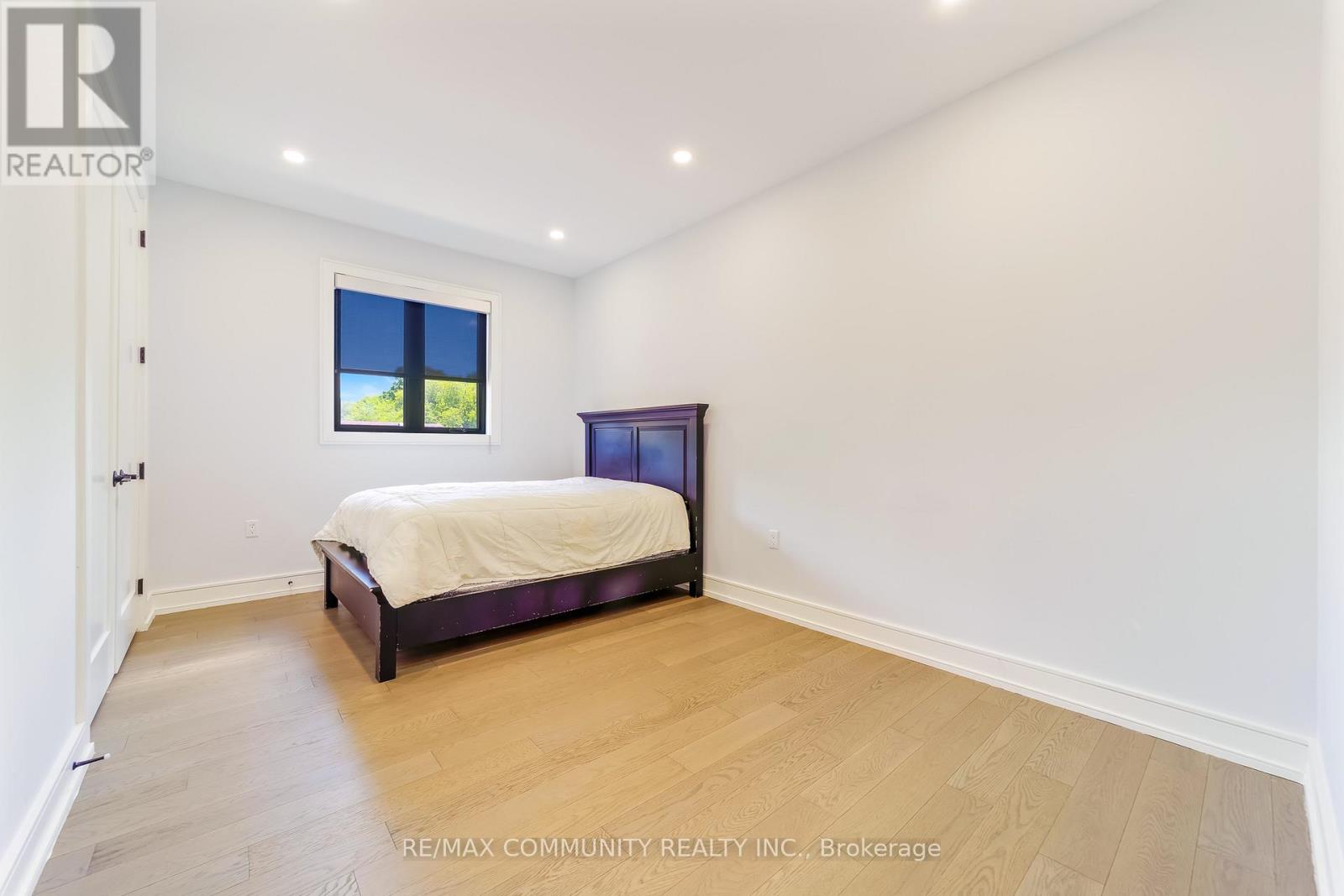 856 KENNEDY ROAD - Image 30