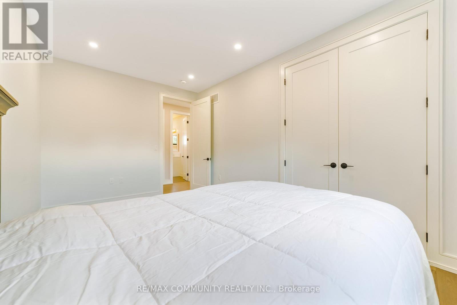 856 KENNEDY ROAD - Image 31