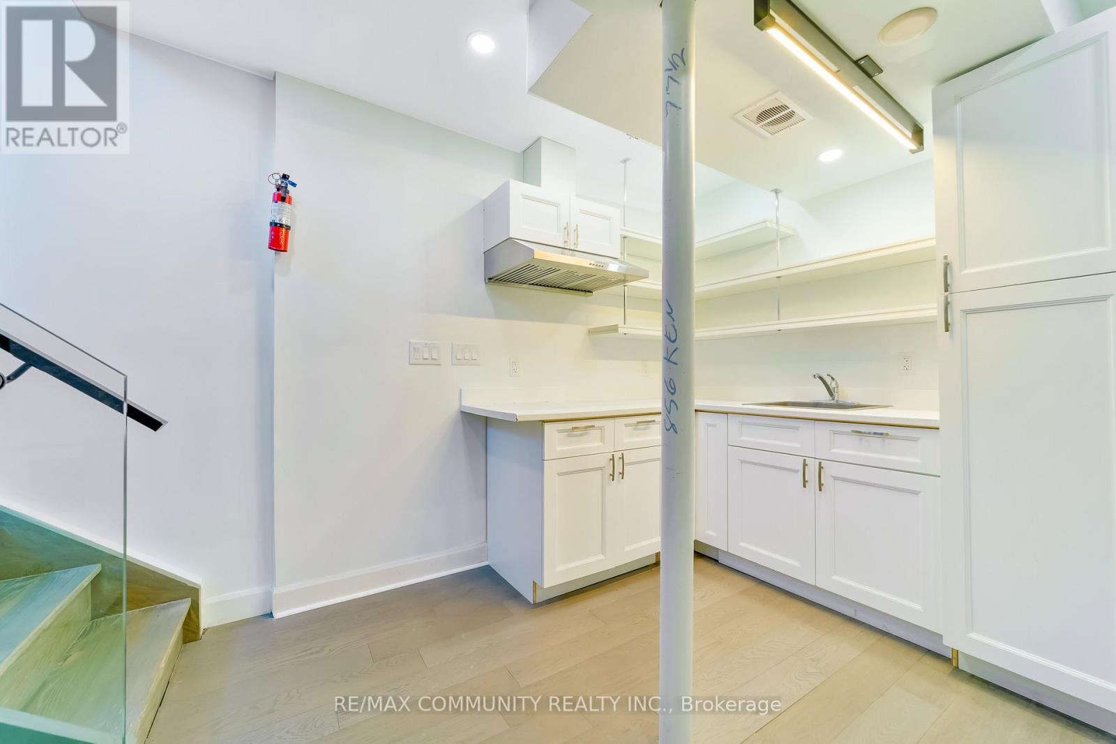 856 KENNEDY ROAD - Image 36