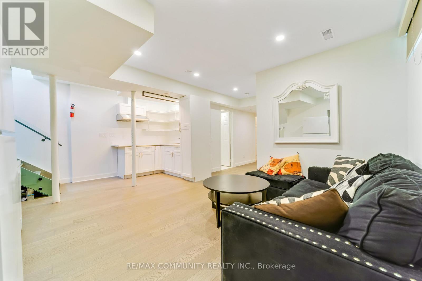 856 KENNEDY ROAD - Image 38