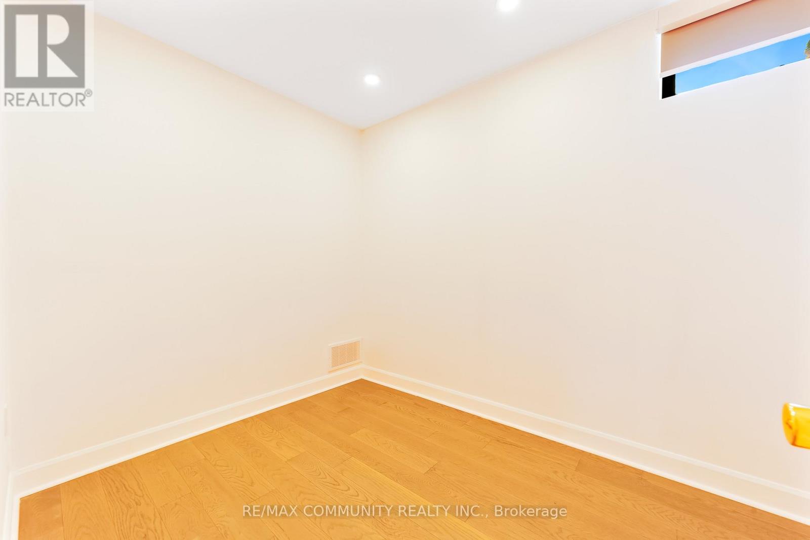 856 KENNEDY ROAD - Image 40