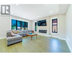 856 Kennedy Road, Toronto, ON M1K2E7 Photo 9