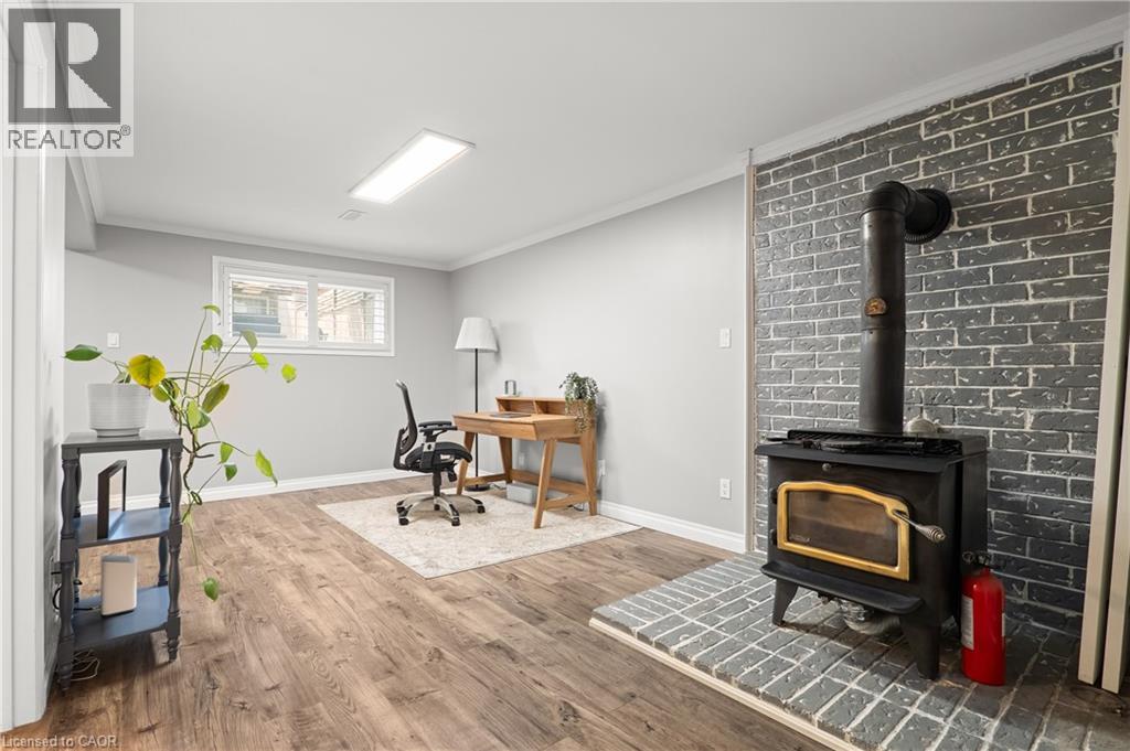 21 GOLDEN MEADOW Crescent - Image 30