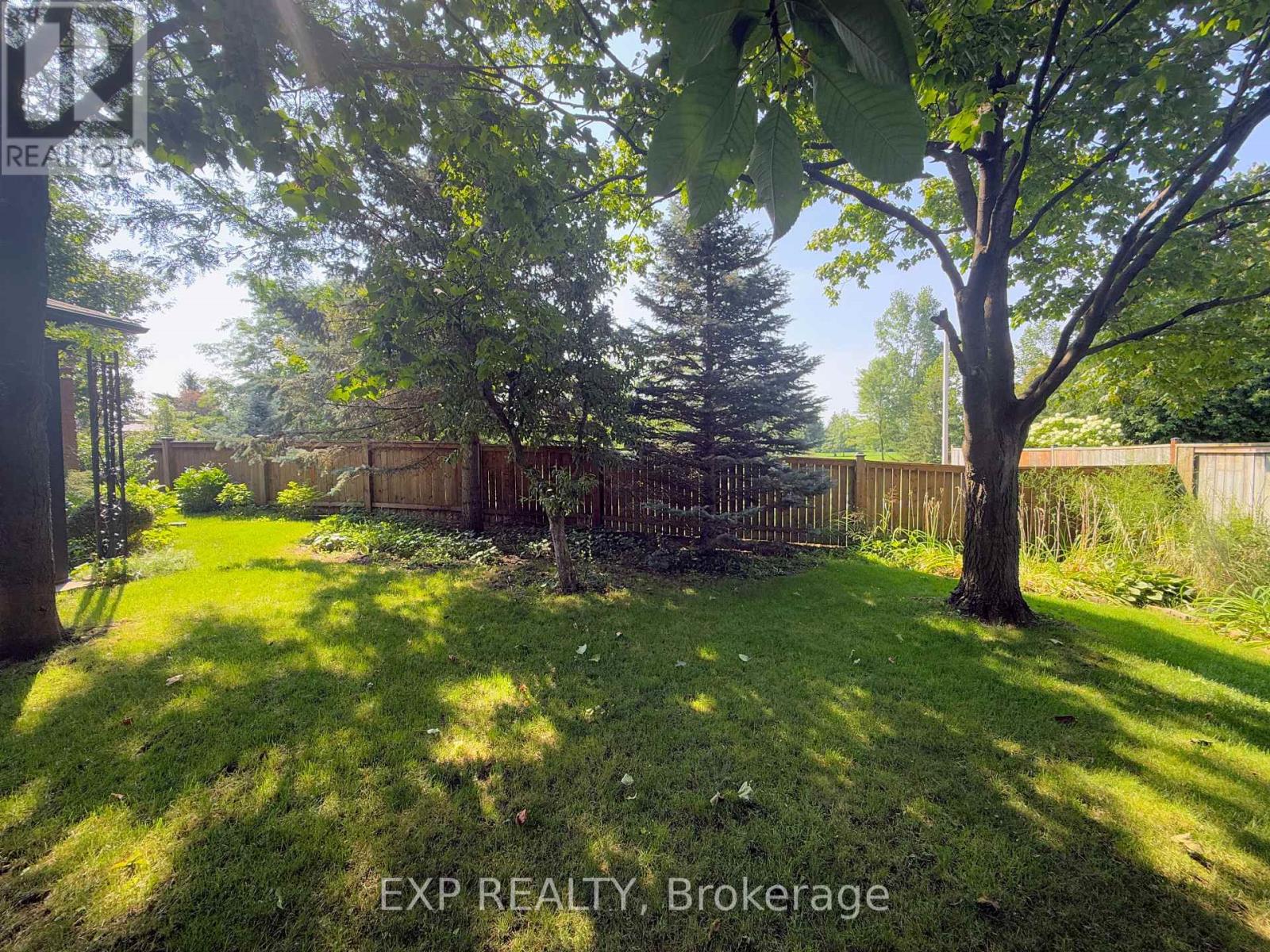 82 LACEY CRESCENT - Image 22