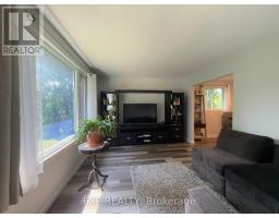 Living room - 82 Lacey Crescent, London South, ON N6E2E7 Photo 7