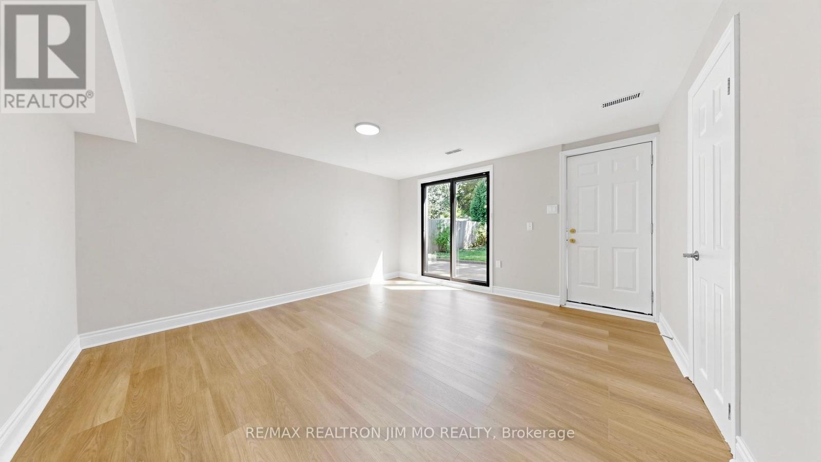 2571 KENNEDY ROAD - 15