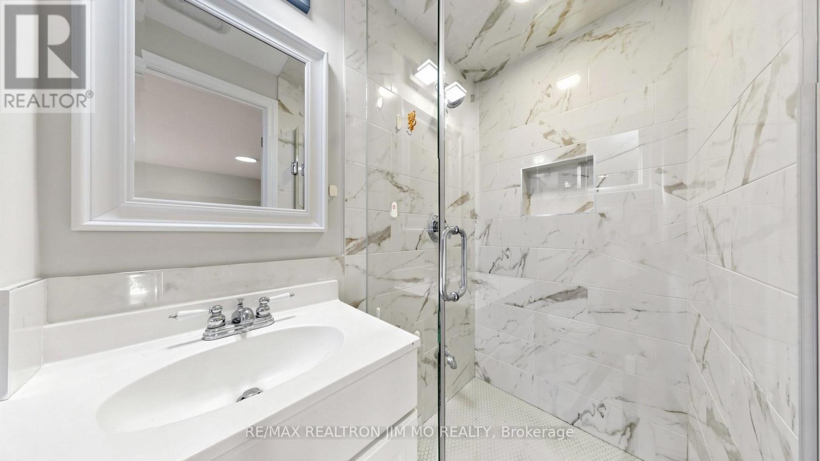 2571 KENNEDY ROAD - 17