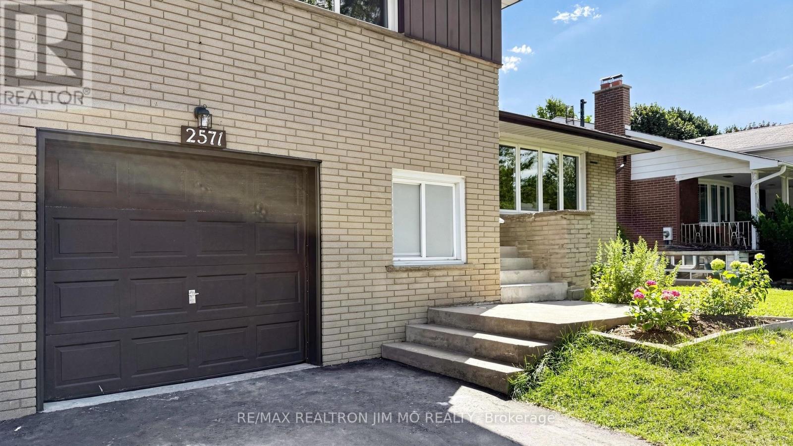 2571 KENNEDY ROAD - 3
