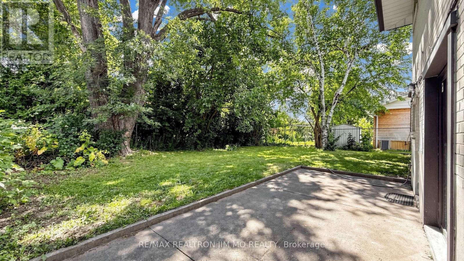 2571 KENNEDY ROAD - 38