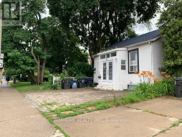 966 DUNDAS STREET E - 2