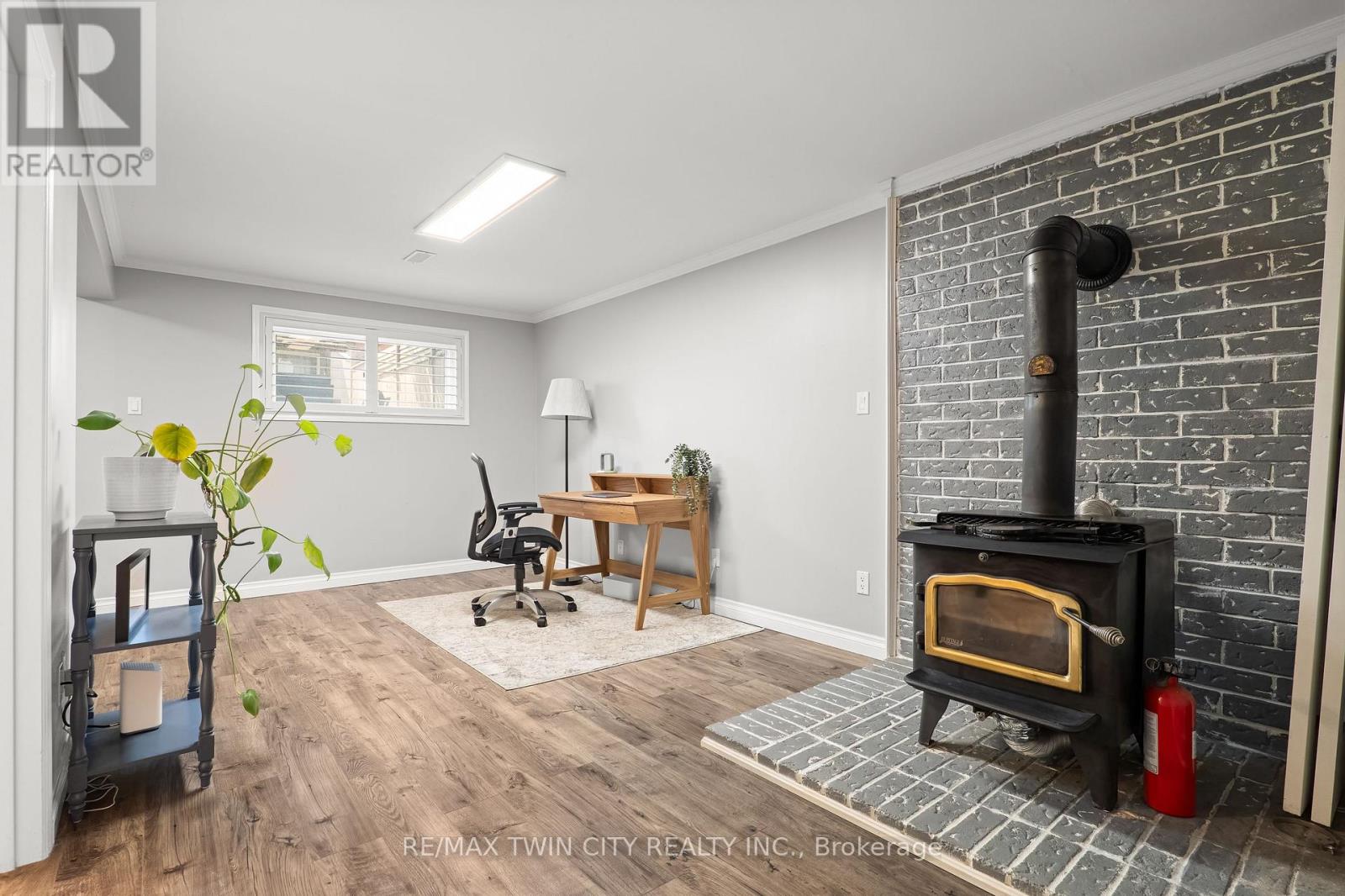 21 GOLDEN MEADOW CRESCENT - Image 24