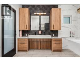 1941 18 Street Se, Salmon Arm, BC V1E1L4 Photo 28