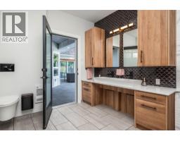 1941 18 Street Se, Salmon Arm, BC V1E1L4 Photo 29