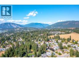 1941 18 Street Se, Salmon Arm, BC V1E1L4 Photo 71