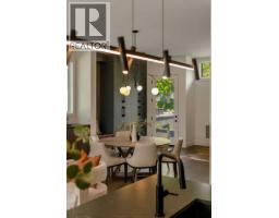 5pc Bathroom - 3919 23 Avenue Sw, Calgary, AB T3E0J9 Photo 8