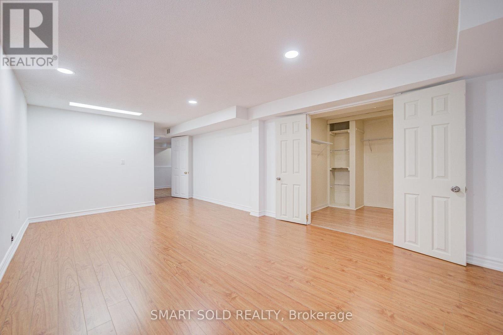 24 SNIDER DRIVE - Image 32