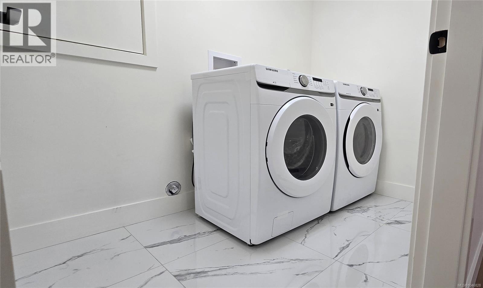 100 ROYAL PACIFIC Way - Image 57