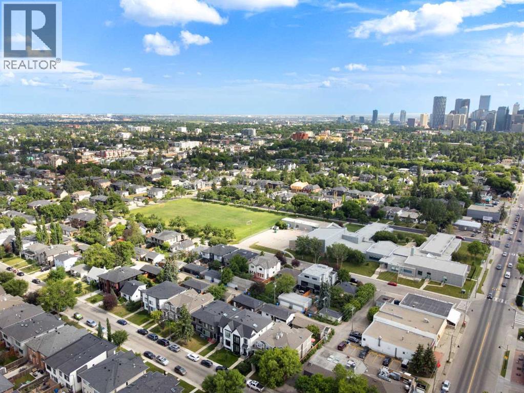 448 25 Avenue NW - 33