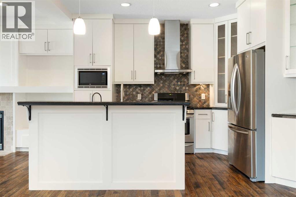 448 25 Avenue NW - 11