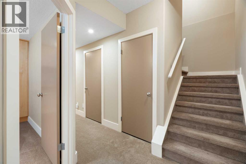 448 25 Avenue NW - 23