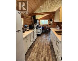 4470 & 4476 Titetown Road, Quesnel, BC V2J3H9 Photo 19