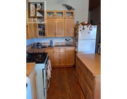 4470 & 4476 Titetown Road, Quesnel, BC V2J3H9 Photo 7