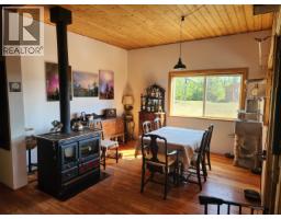 4470 & 4476 Titetown Road, Quesnel, BC V2J3H9 Photo 9
