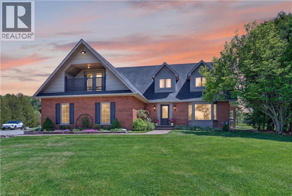 Photo of 2264 BRITANNIA Road