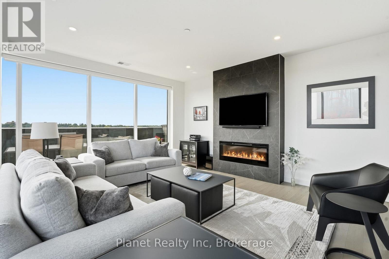 #1305 71 WYNDHAM STREET S - Image 4