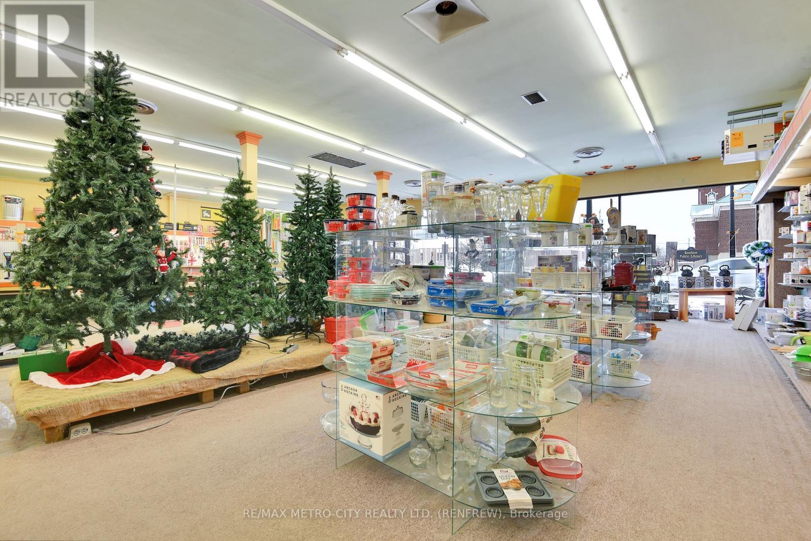 Retail for Sale in Renfrew – 150 RAGLAN STREET S, Renfrew – MLS# X13685796 - Image 17