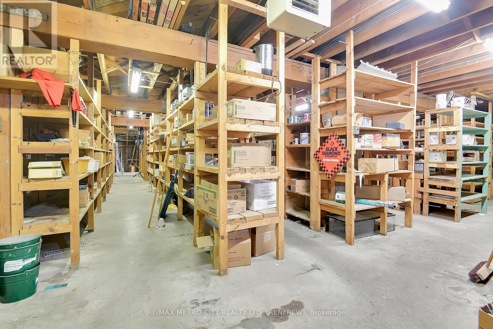 Retail for Sale in Renfrew – 150 RAGLAN STREET S, Renfrew – MLS# X13685796 - Image 28