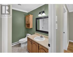 40 Ranger Avenue thumbnail 23