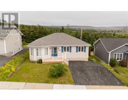 40 Ranger Avenue thumbnail 3