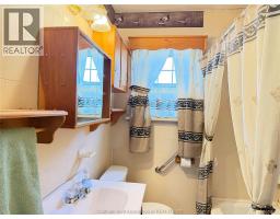 225 University Avenue, Wallaceburg, ON N8A4A1 Photo 11