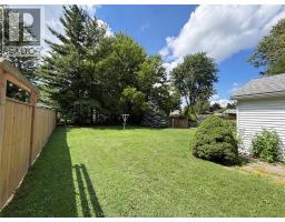225 University Avenue, Wallaceburg, ON N8A4A1 Photo 24