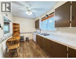 Kitchen - 225 University Avenue, Wallaceburg, ON N8A4A1 Photo 7