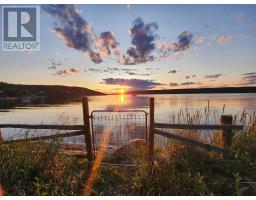 16 Peter's Cove Road thumbnail 22