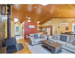 16 Peter's Cove Road thumbnail 29