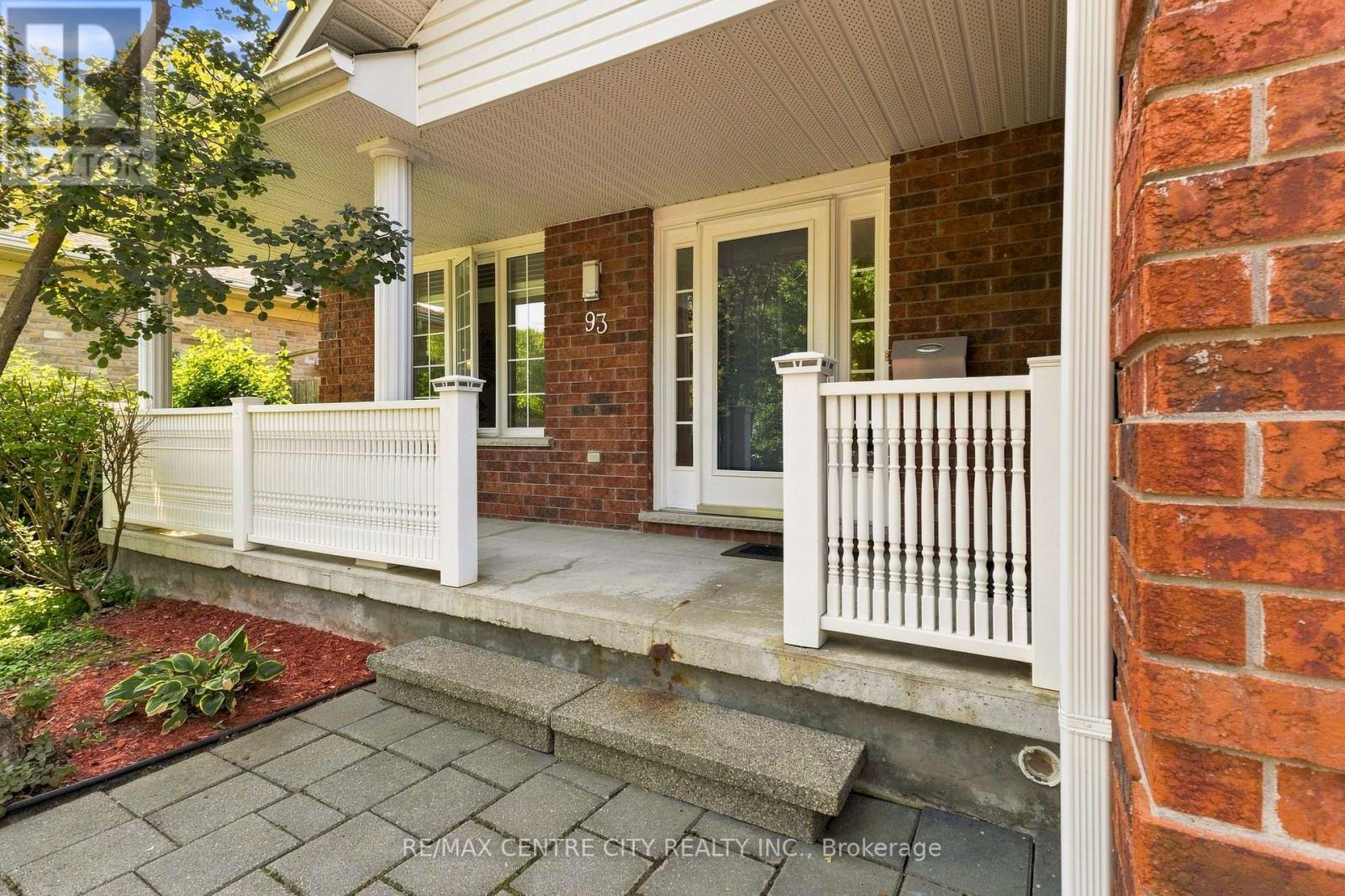 93 MCTAGGART COURT - Image 5
