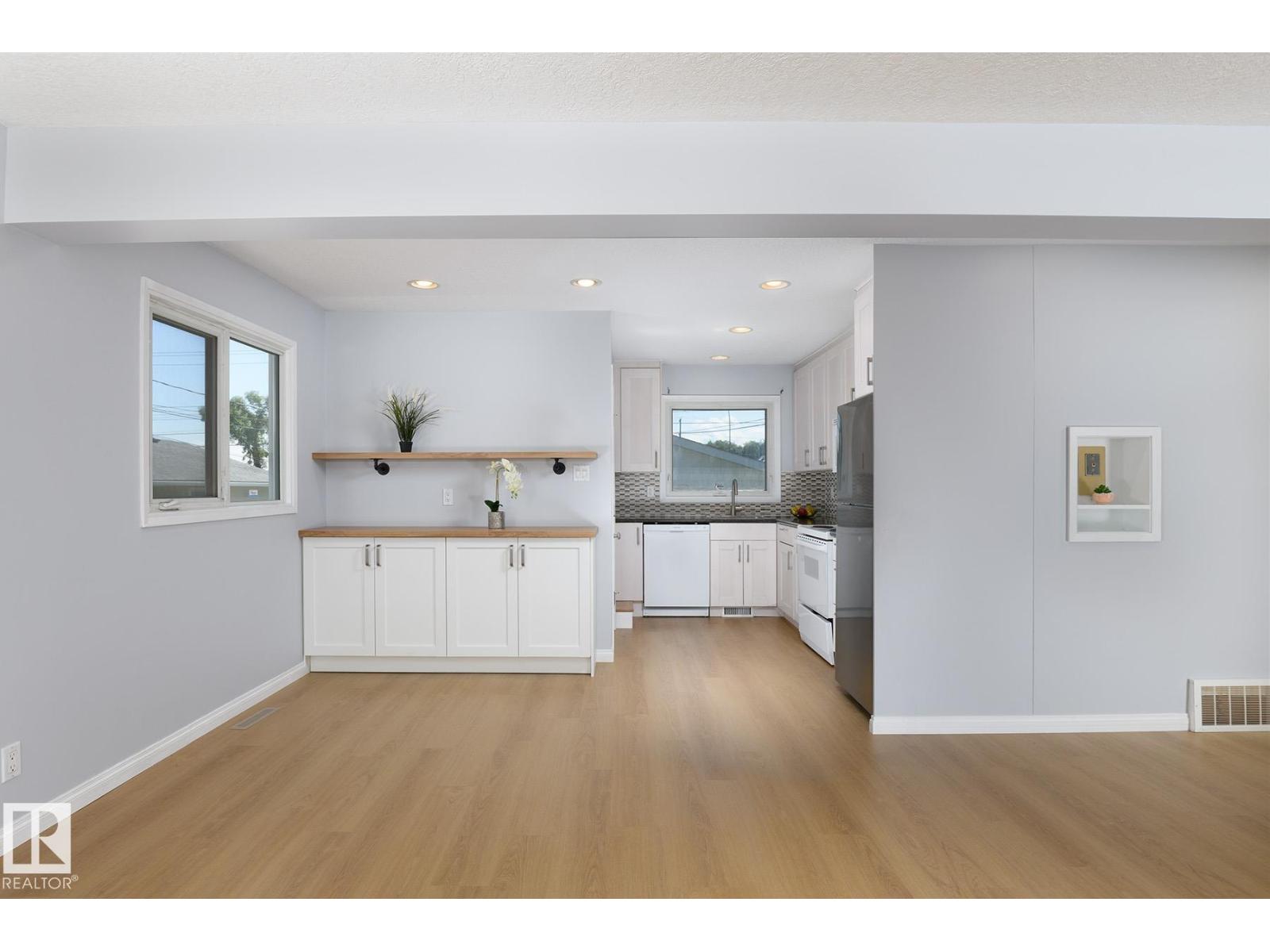 5627 138 Av NW photo 5 — MLS® E4504273