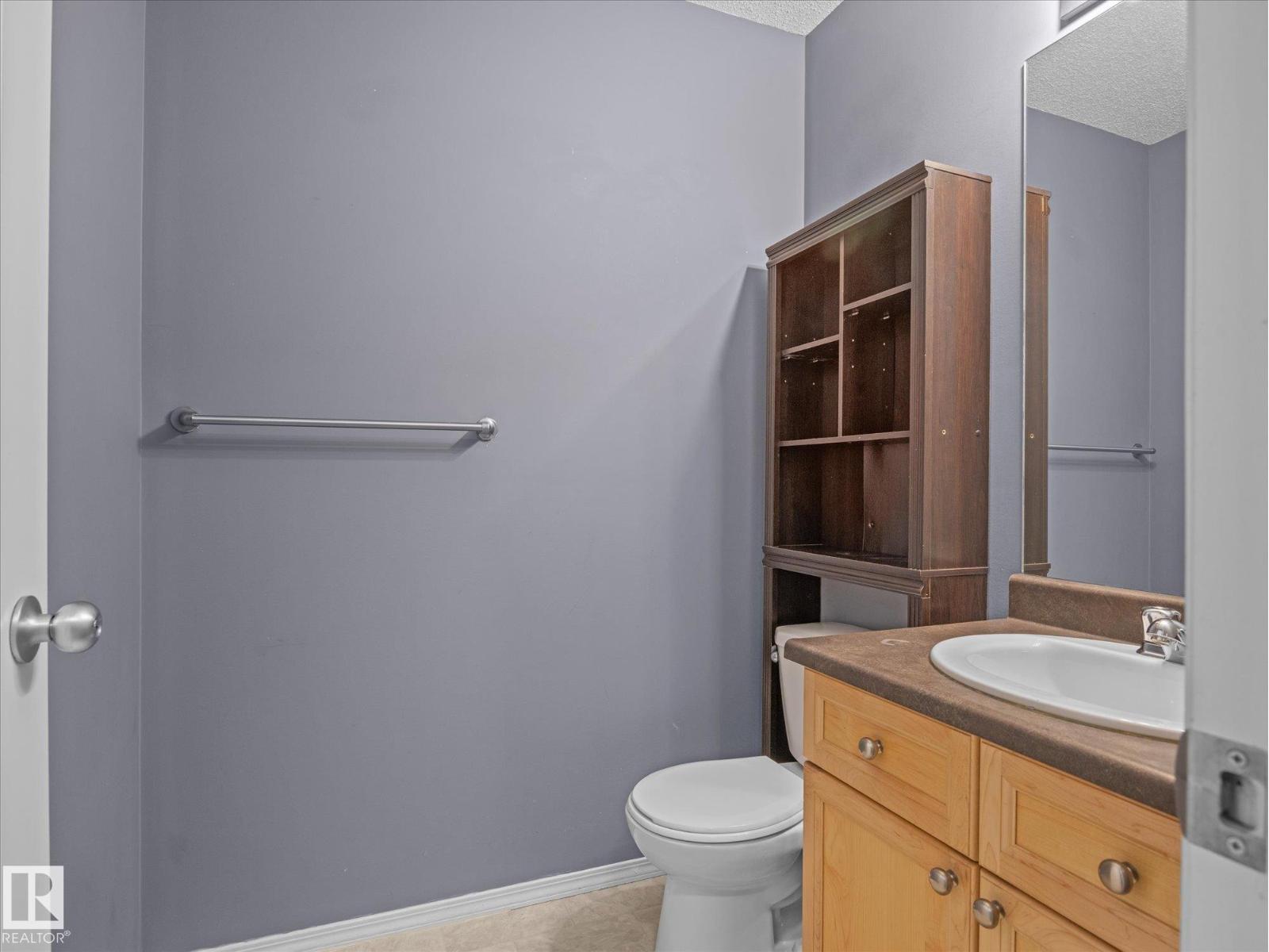 #23 450 HYNDMAN CR NW - Image 15