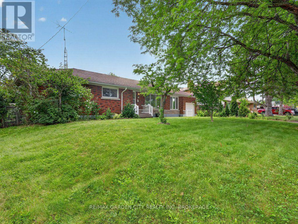8 CHAMPA DRIVE - Image 3